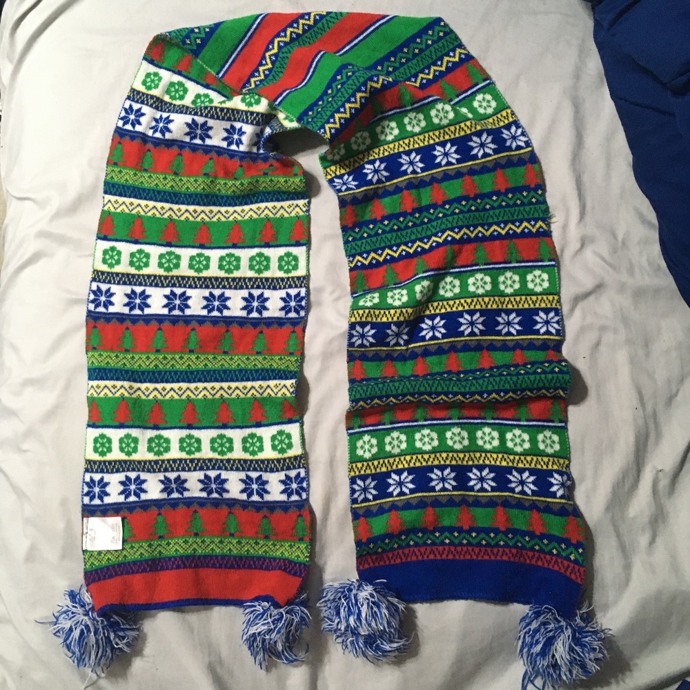 New Festive Christmas / Winter holiday scarf Multicolored